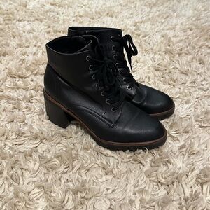 Naturalizer Women’s ‘Madalynn’ Laced Bootie Size 10 NO BOX